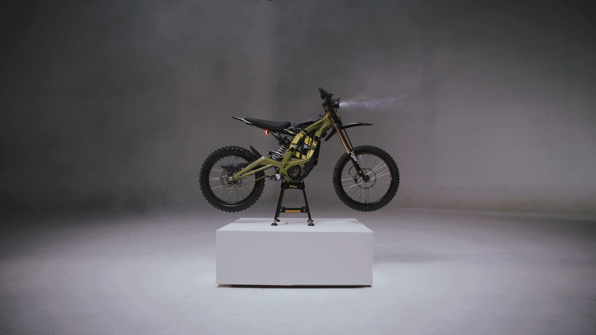 Ujęcia Sur-Ron Light Bee w terenie 5